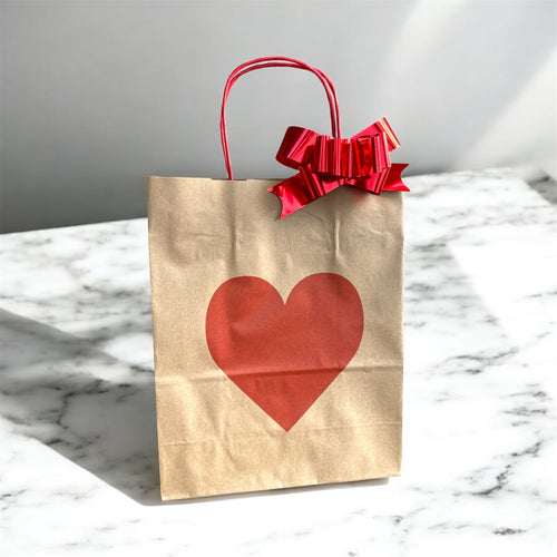 Kalp Baskılı Kraft Kağıt Çanta 18x24 cm – Özel Tasarım | 24 Adet